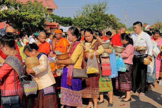 1-Day Vientiane City Adventure: Top Sights & Hidden Gems - A hidden Lao restaurant and the included lunch