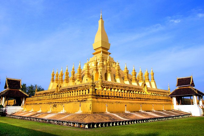 6-Day Private Laos Tour to Vientiane, Pak Ou Cave, Luang Prabang - Day 3: The train to Luang Prabang and an evening of temples