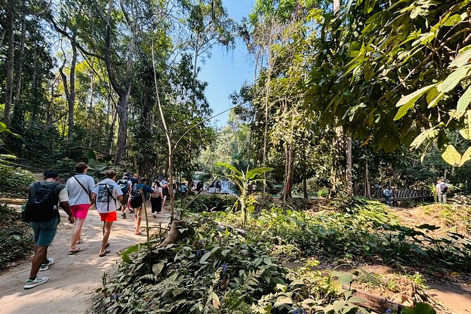 Day Trek to Kuangsi Waterfall and Bear Sanctuary - Luang Prabang full day tour - Why this Kuang Si outing feels different