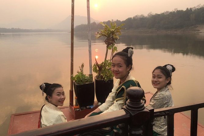 Dine and Cruise on Mekong River - Hotel pickup and the return to town