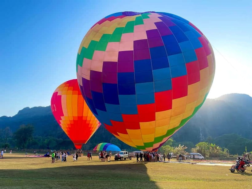 Hot Air Balloon in VangVieng pick up-drop off - What Makes This Flight Worth Considering