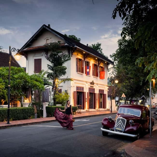 Luang Prabang: Audio-Guided City Tour in Electric Car - Key points to know before booking