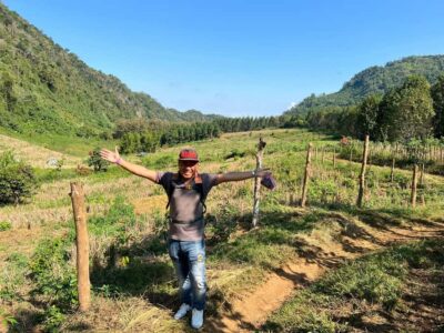 Luang Prabang: Full Day Trek to Kuang Si Waterfall & Village