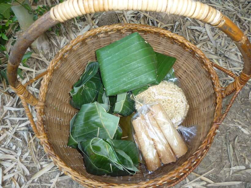 Luang Prabang: Hiking Off the Beaten Track with Picnic Lunch - Meeting the Hmong trail leader
