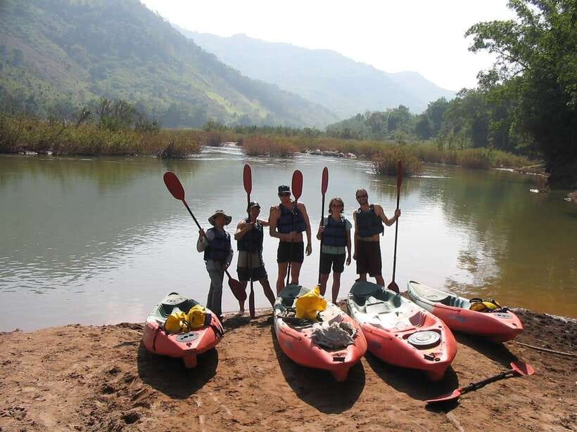 Luang Prabang: Kayak Tour to Pak Ou Caves - Guides make a real difference