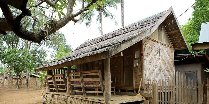Luang Prabang: Mountain Trek & Local Villages Overnight Tour - Day two: Ban Tin Pha, Ban Houay Yen, and the Nam Khan boat