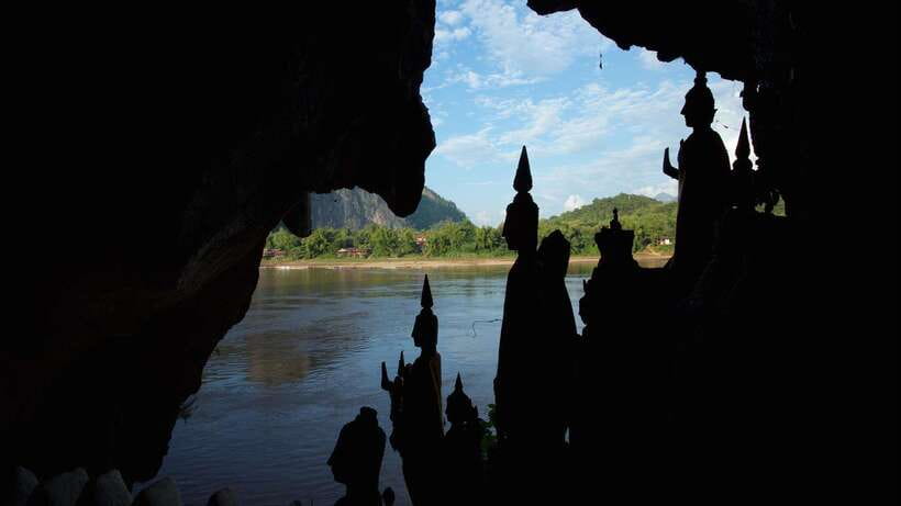 Luang Prabang: Pak Ou Caves & Kuang Si Falls Day Trip - The morning ride to Pak Ou Village