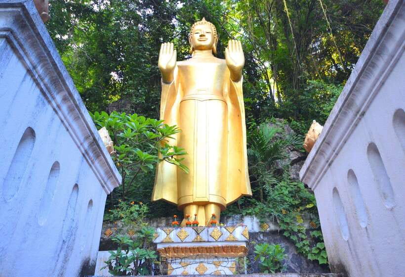 Luang Prabang Private Full-Day Tour and Lunch - Wat Mai and the Night Market finish