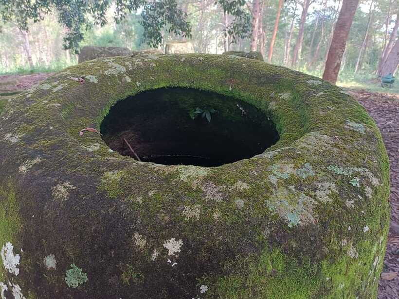 Plain of jars private tour - Wat Hai Heen and the return to Phonsavan