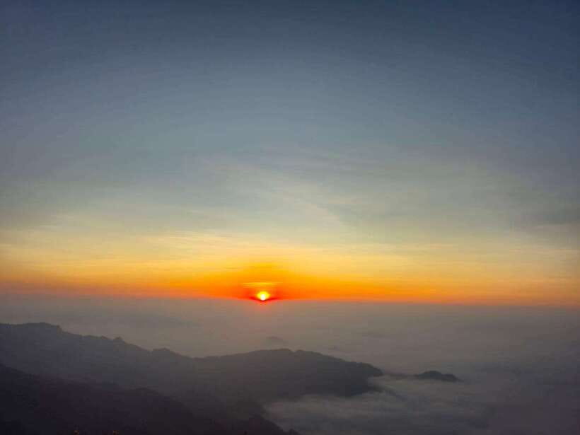 Transfer : wonder full Sunrise and landscape at Phu Chifa - Why Phu Chi Fa makes a special sunrise stop