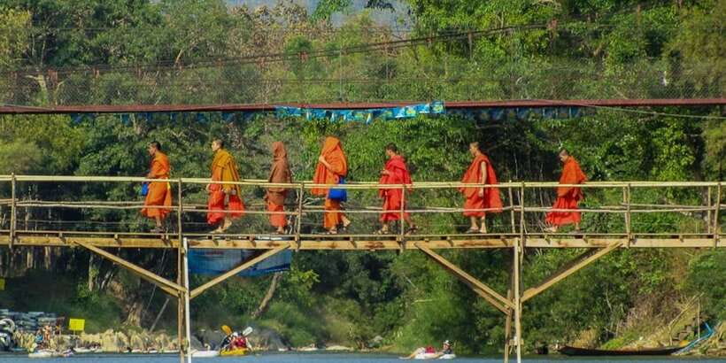 Vang Vieng: Blue Lagoon and Countryside Bike Tour with Lunch - Blue Lagoon One and the swimming break