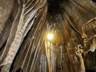 Vang Vieng: Day Tour with Kayaking, Ziplining, and Rafting