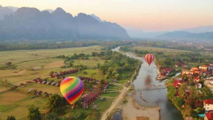 Vang Vieng: Hot Air Balloon Ride with City Hotel Pickup - The Early Pickup and Tuk-Tuk Ride
