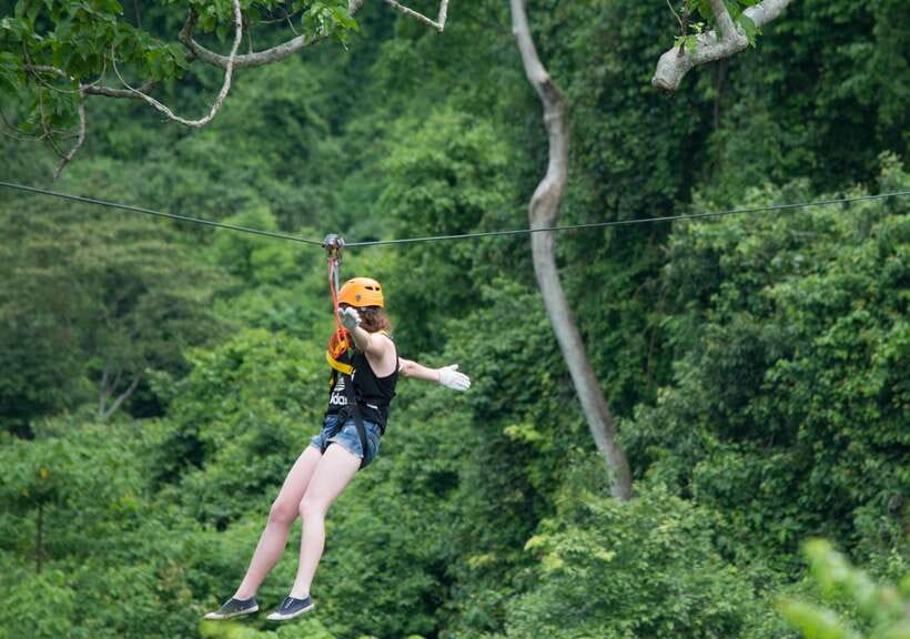 Vang Vieng: Kayaking & Cave Tubing with Zip Line/Blue Lagoon - Tham Nam None, the Sleeping Cave