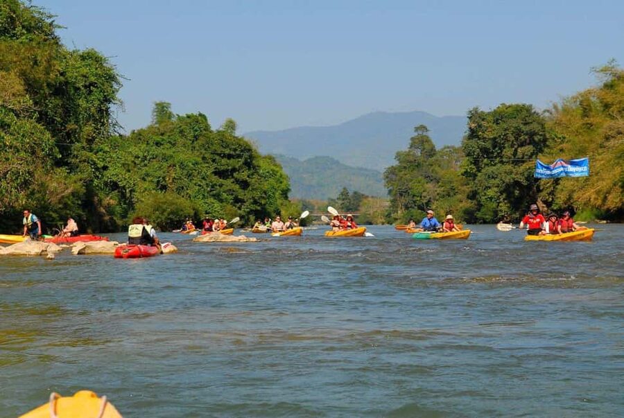 Vang Vieng: Kayaking&Water Cave&Tham Chang&Blue Lagoon 1 - Kayaking the Nam Song River for 40 minutes
