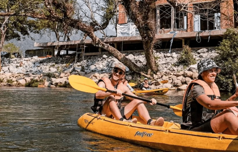 Vang Vieng: Kayaking&Water Cave&Tham Chang&Blue Lagoon 1 - Lunch and the value of the package