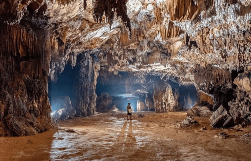 Vang Vieng: Kayaking&Zipline&Water Cave&Tham Chang tour - Kayaking the Nam Song for 40 minutes