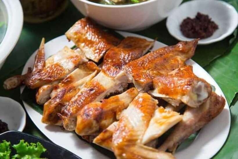 Vientiane classic Food tour ( Included Food ) - Wat Si Muang between breakfast and lunch