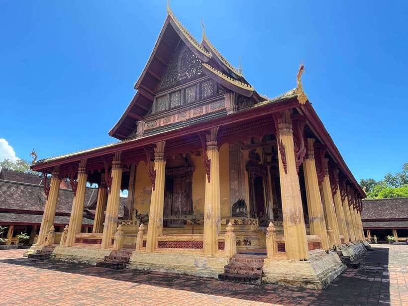 Vientiane: Cultural Tour with Buddha Park and Patuxay - Buddha Park brings the strangest hour