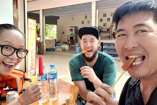 Vientiane Cultural Tour with Private Guide - Pha That Luang, the golden center of the day
