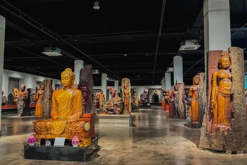 Vientiane: Half-Day City Tour - Morning or Afternoon - Pha That Luang, Vientiane’s golden symbol