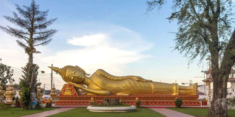 Vientiane: Private Full-day Must-See Sights & Sunset Tour - Guide quality and the private format